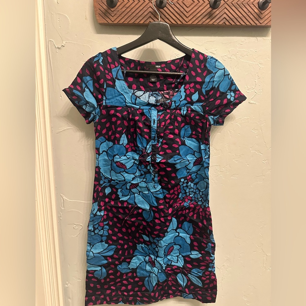 H&M cotton dress with Blue Floral and Pink Dot Accents